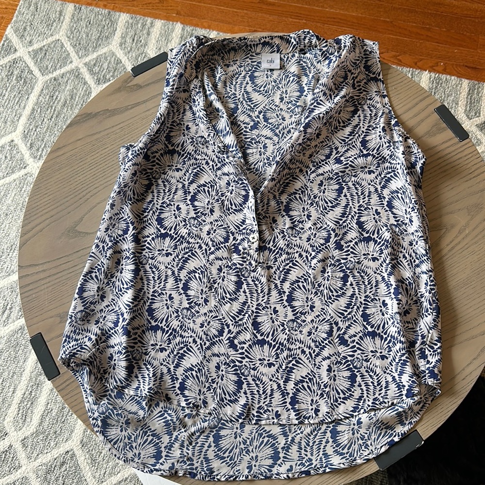 Cabi L Plaza top #5038 flowy pull over sleeveless semi sheer high low hibiscus